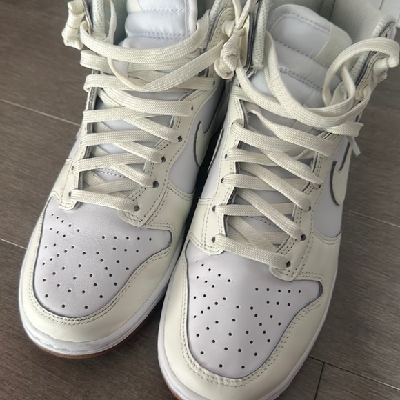 Nike High top dunks gum bottom - Picture 7 of 9